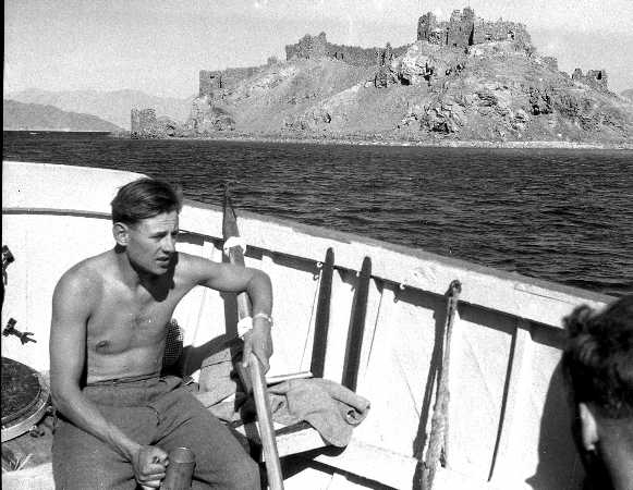  1LF 1951 Aqaba Visit to Crusader Castle Ralph Davidson US Neville Blythe-Brooke 1 LF  John Davd3